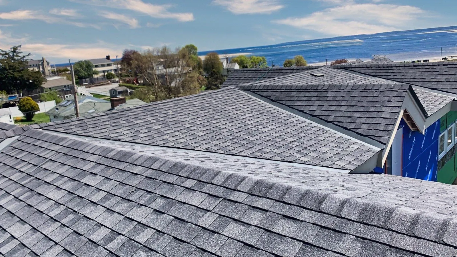 Architectural shingle ridge, up close